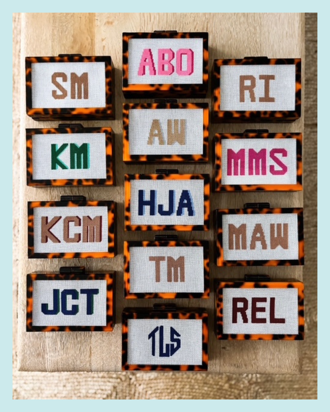 Meet & Stitch with Blue Canary Canvas: Custom Acrylic Clutch