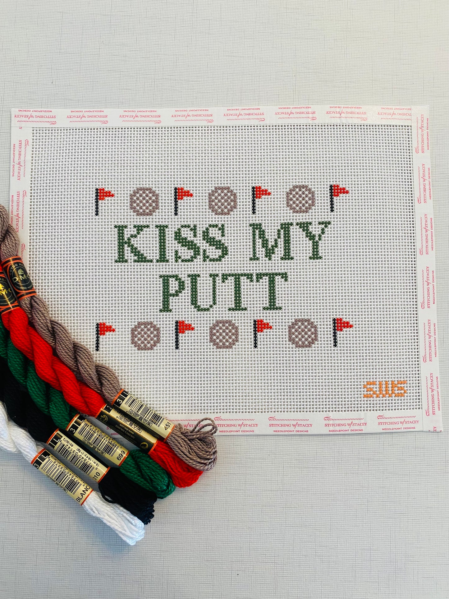 Kiss My Putt - Needlepoint