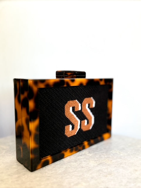 Meet & Stitch with Blue Canary Canvas: Custom Acrylic Clutch