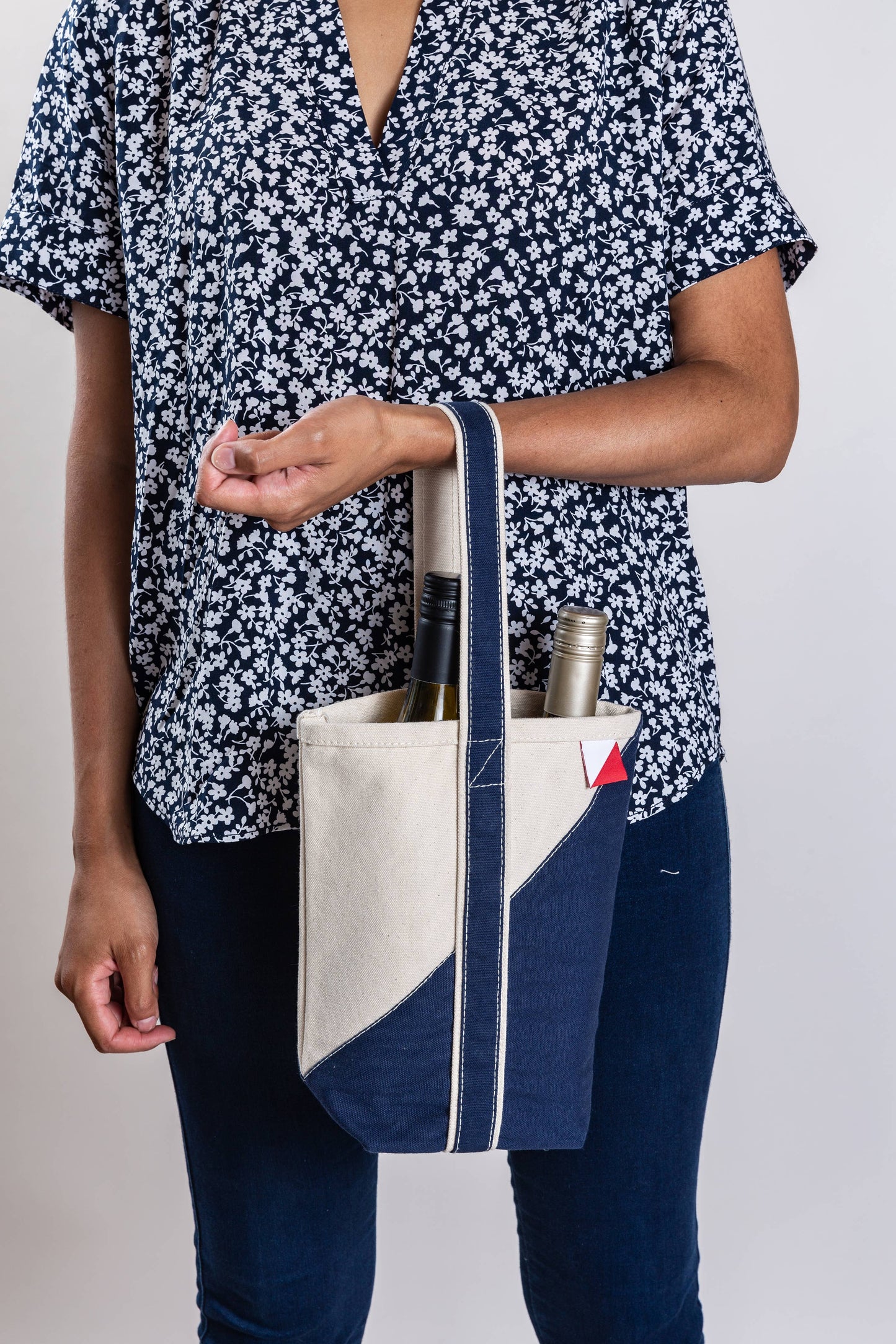 Black: Contemporary Double Bottle Canvas Wine Gift Bag