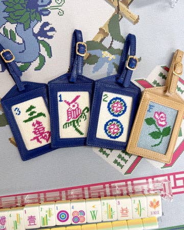 Two Dot - Needlepoint Beginner Luggage Tag Kit